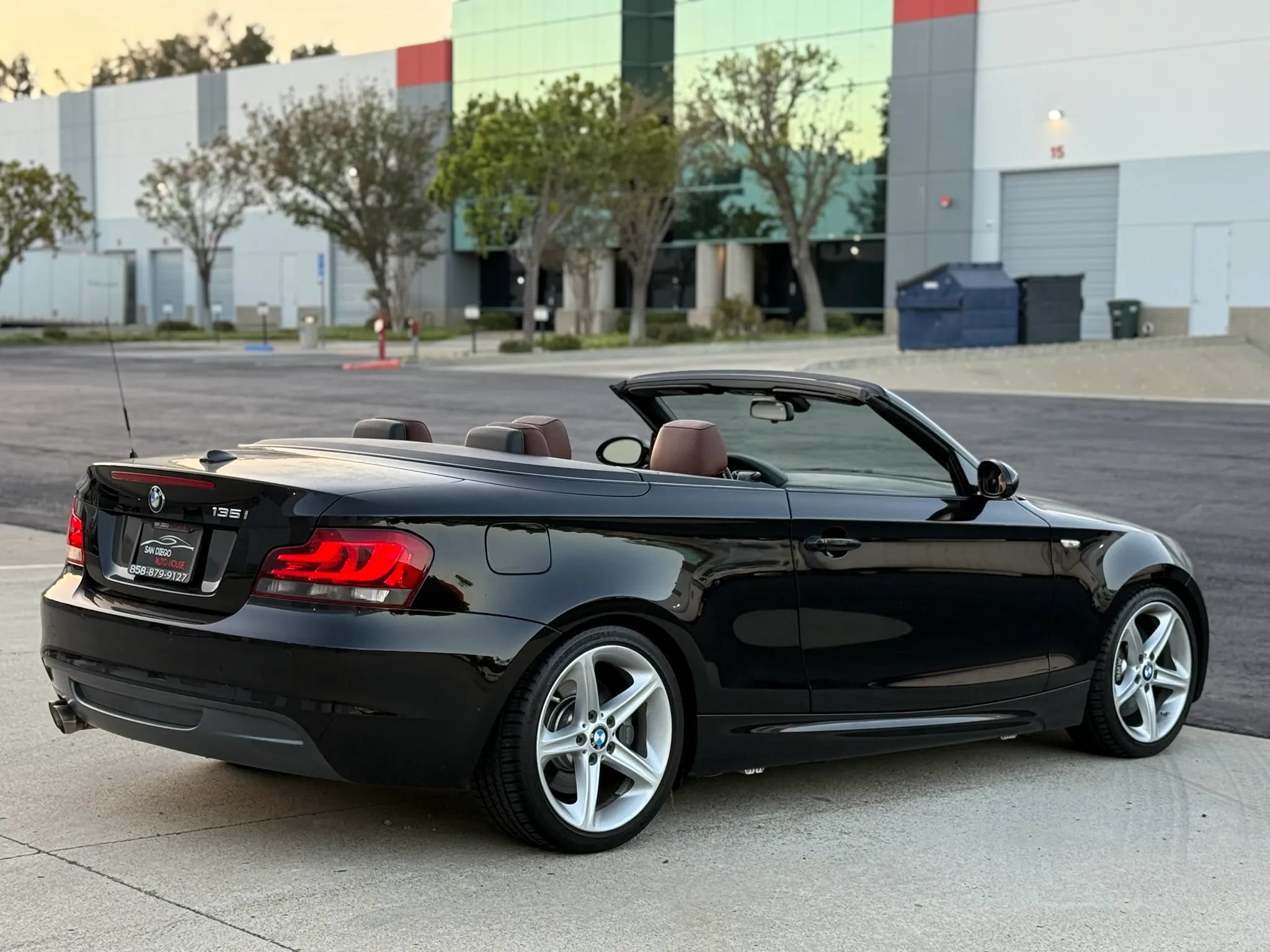 Used 2009 BMW 135i Convertible RWD image 22