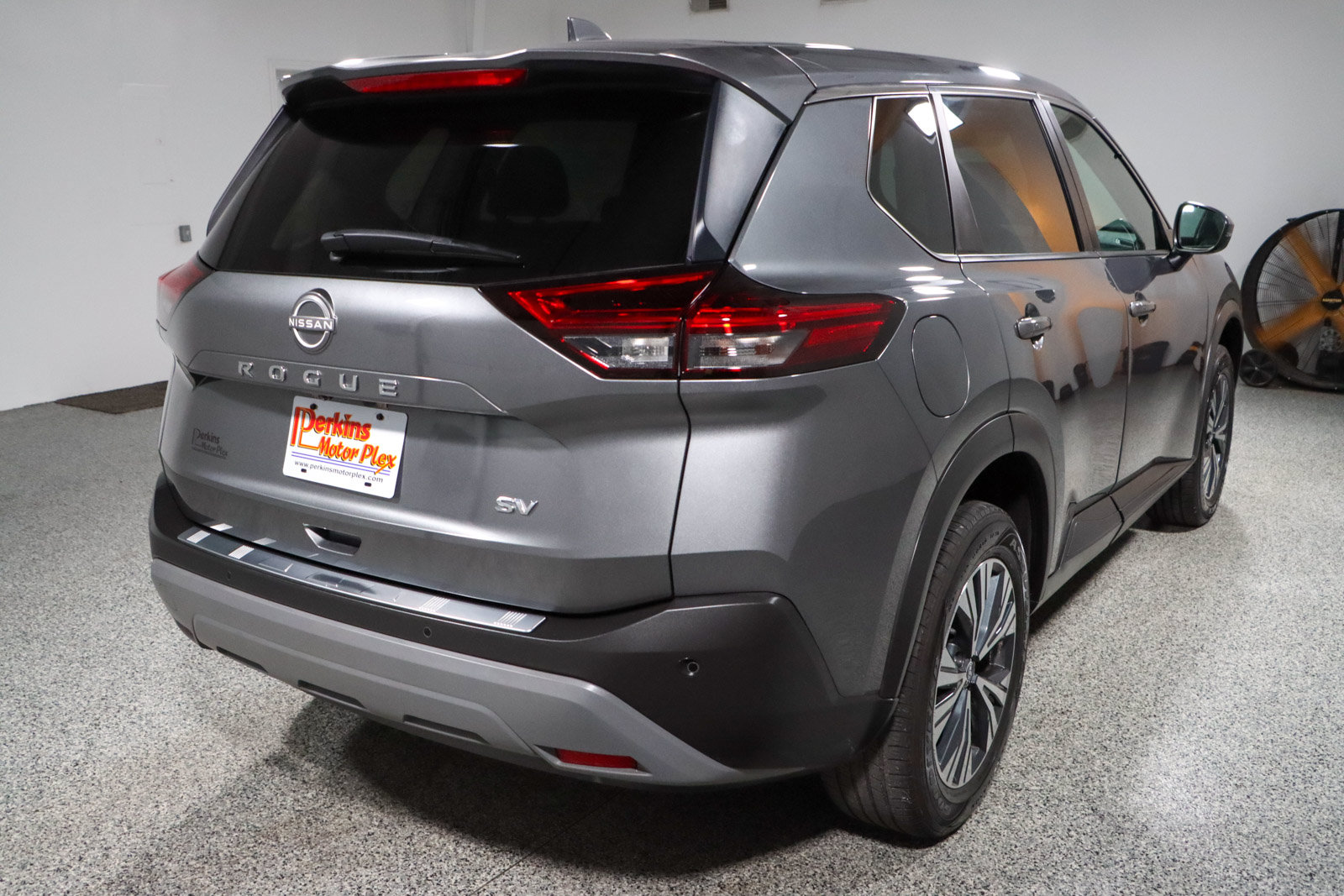 Used 2022 Nissan Rogue SV FWD image 7