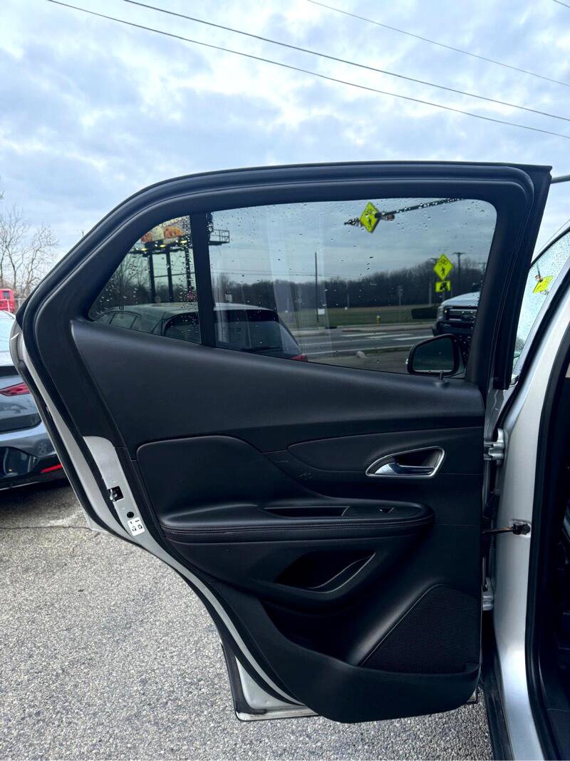 Used 2015 Buick Encore FWD image 17