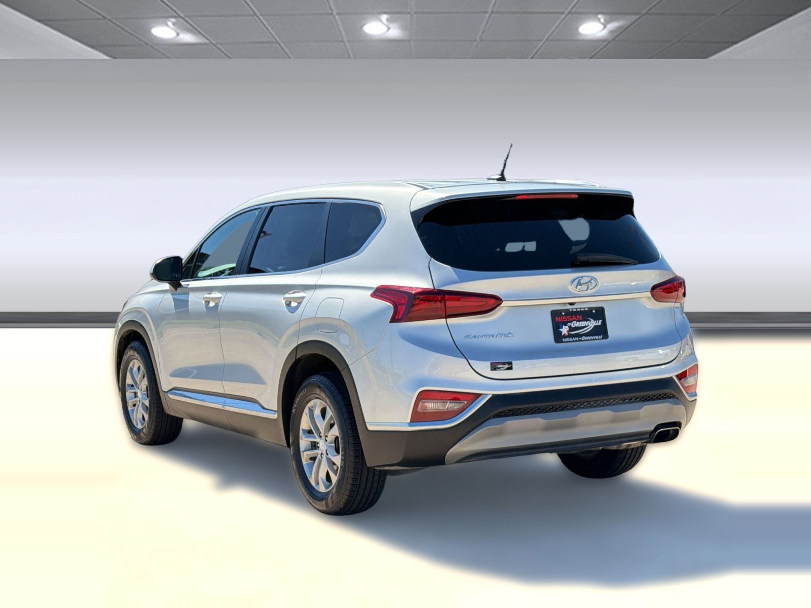Used 2020 Hyundai Santa Fe SE image 3