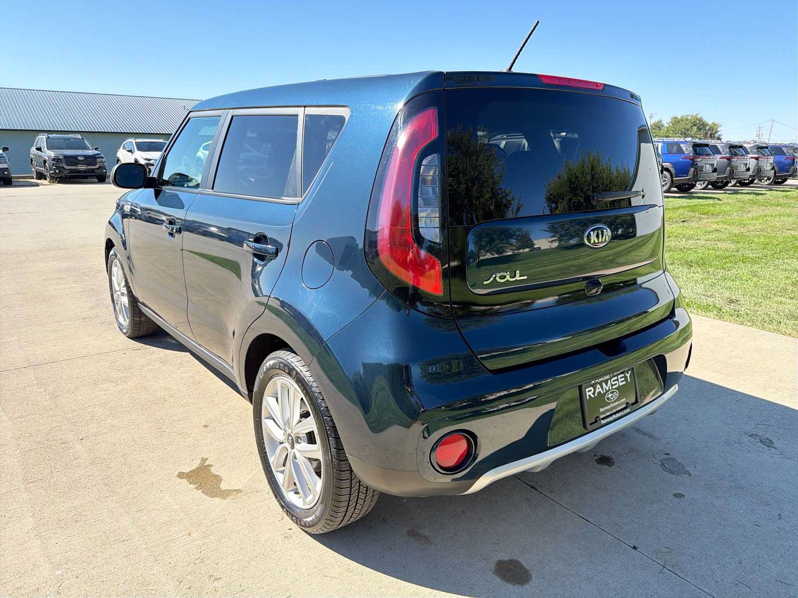 Used 2018 Kia Soul + w/ Audio Package FWD image 4