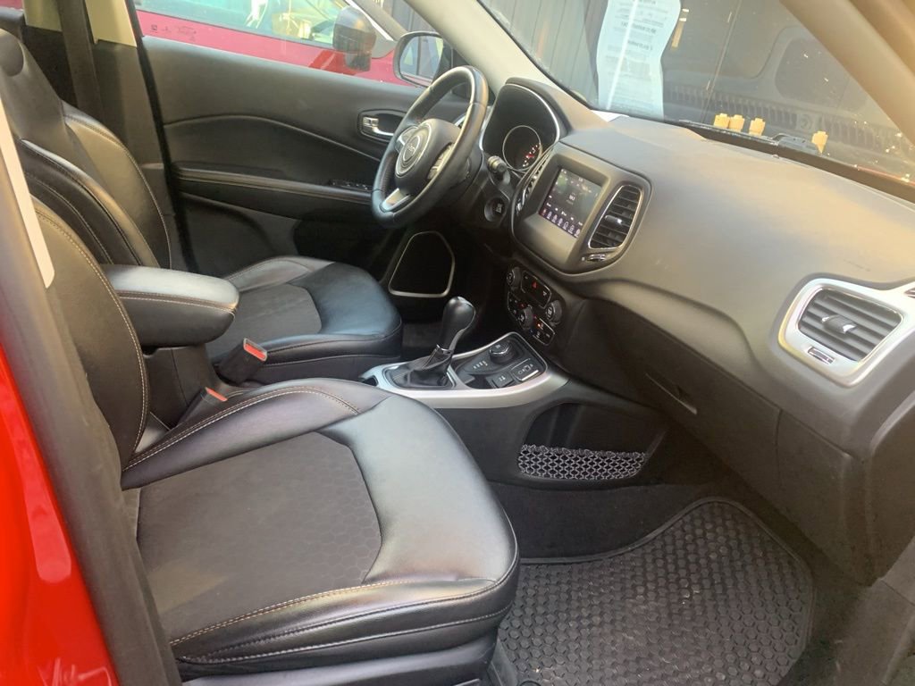 Used 2018 Jeep Compass Latitude w/ Popular Equipment Group image 29