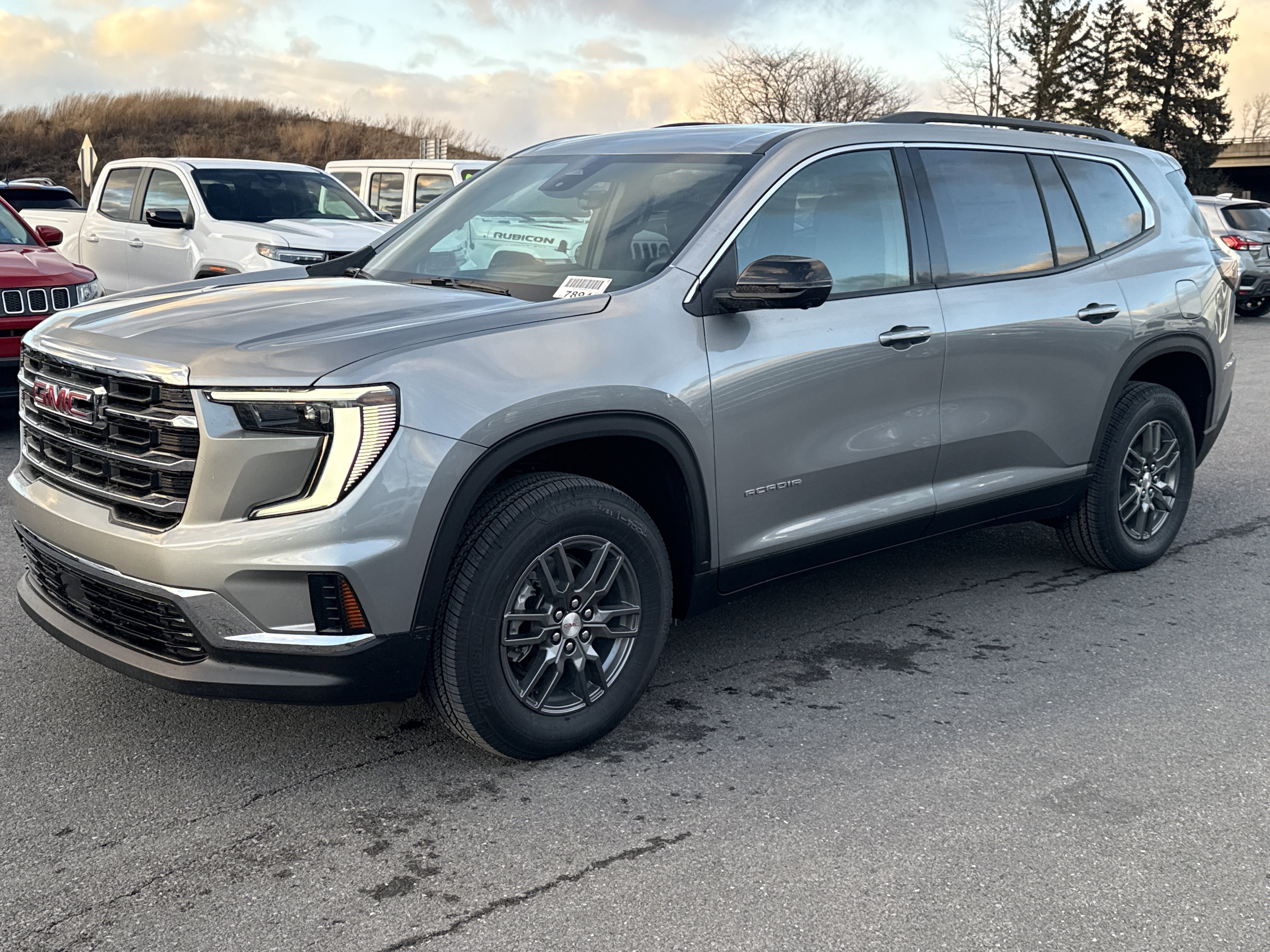 New 2026 GMC Acadia Elevation image 7