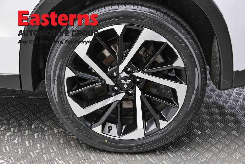 Used 2024 Mitsubishi Outlander SE AWD/4WD image 8