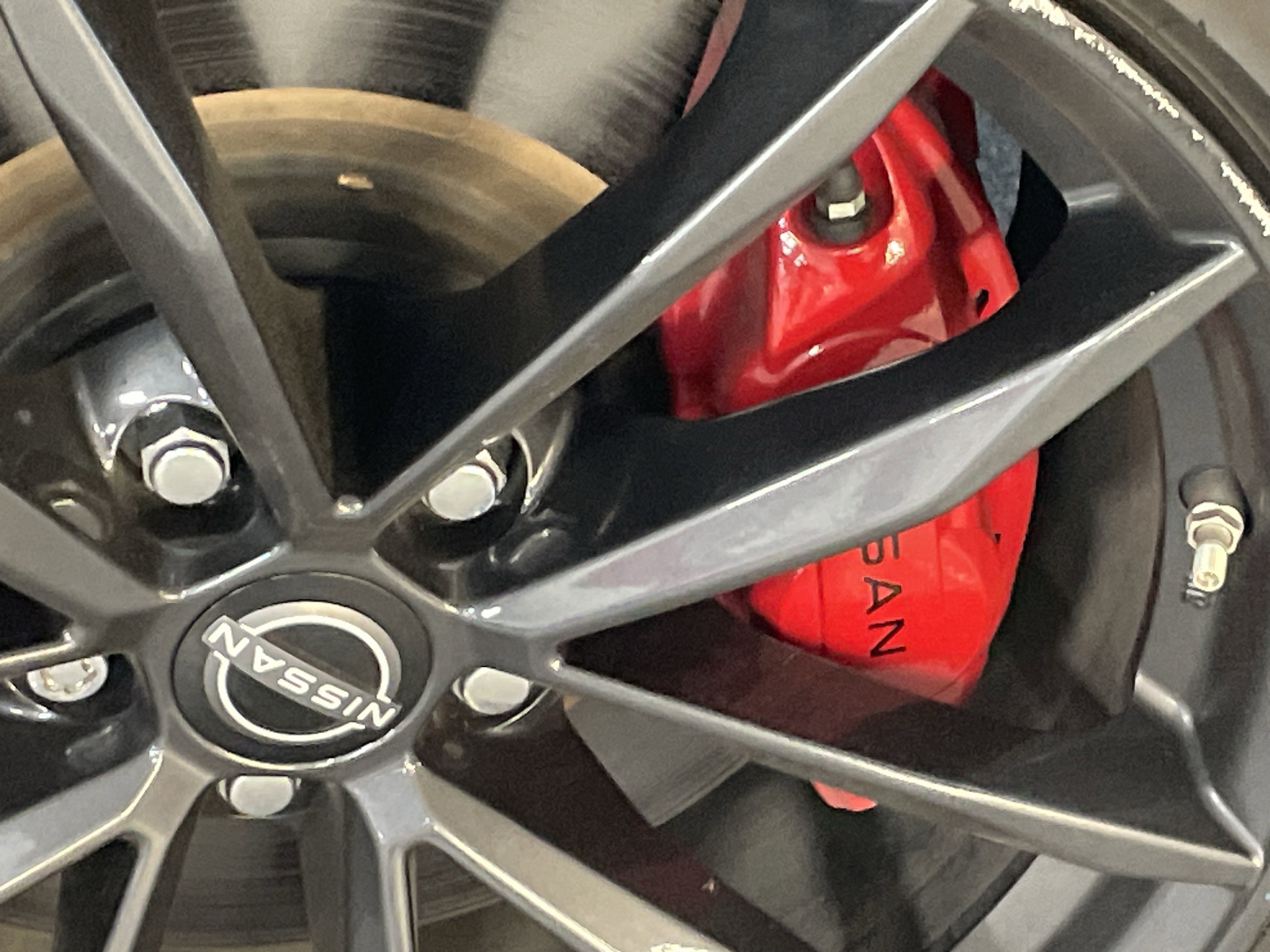 Used 2024 Nissan Z Performance w/ Floor Mat Package image 3