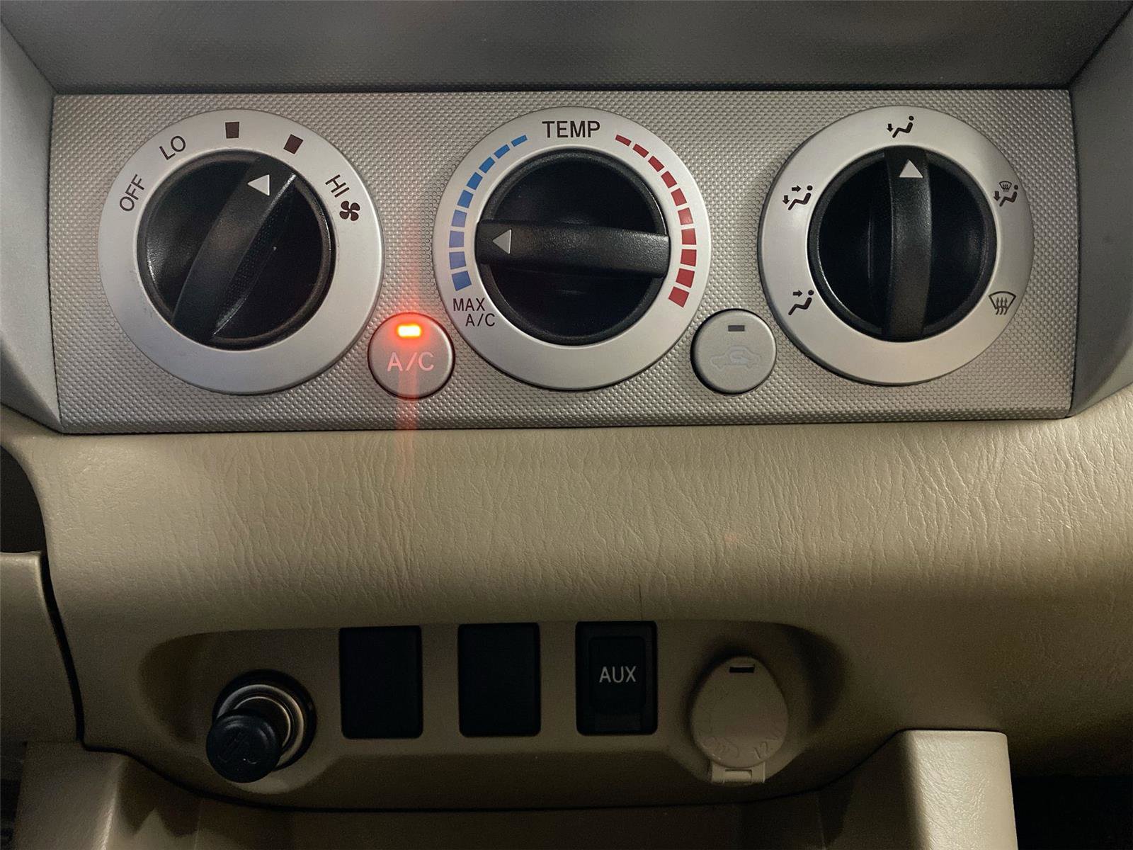 Used 2011 Toyota Tacoma PreRunner image 20