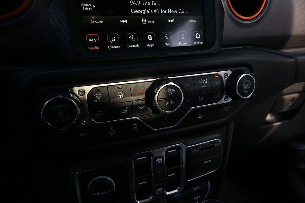 Used 2022 Jeep Gladiator Mojave w/ Cold Weather Group AWD/4WD image 15