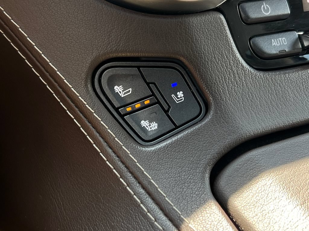 Used 2017 Chevrolet Suburban Premier AWD/4WD image 49