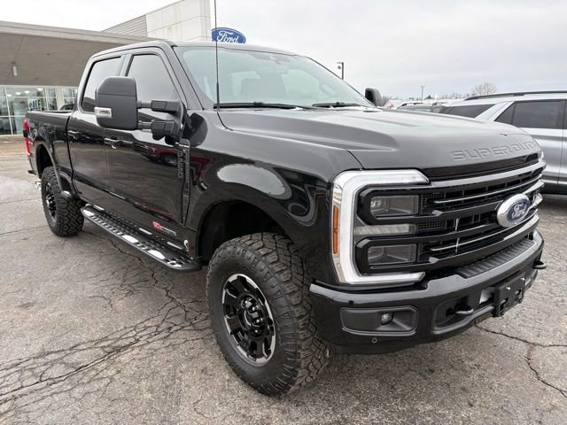 Used 2025 Ford F250 Platinum w/ Tremor Off-Road Package image 10