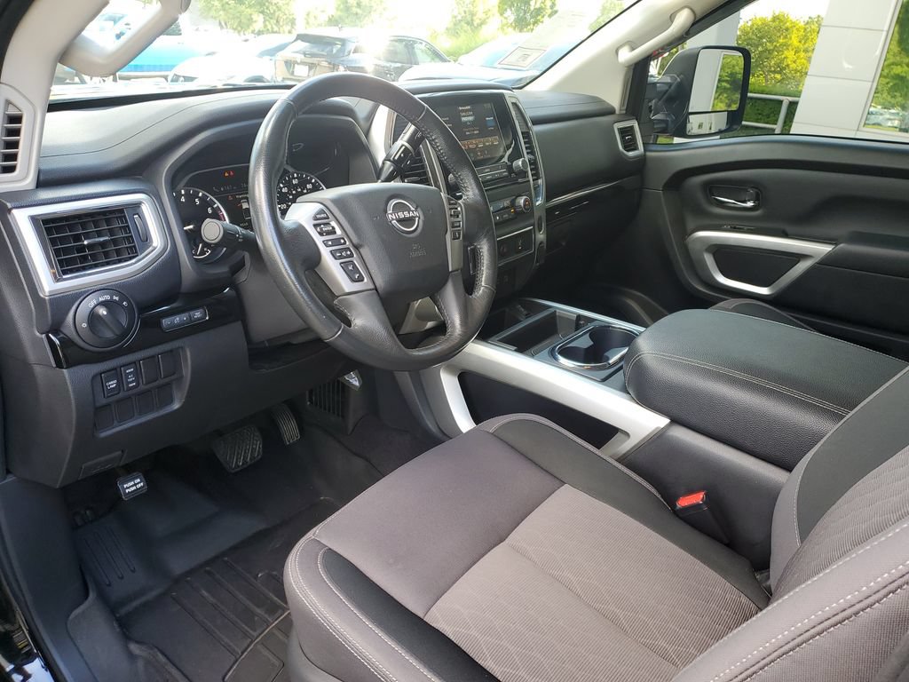 Certified 2024 Nissan Titan SV w/ SV Convenience Package AWD/4WD image 19