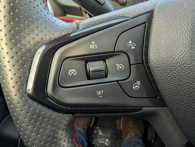 Used 2024 Chevrolet Trax RS w/ Sunroof Package image 18