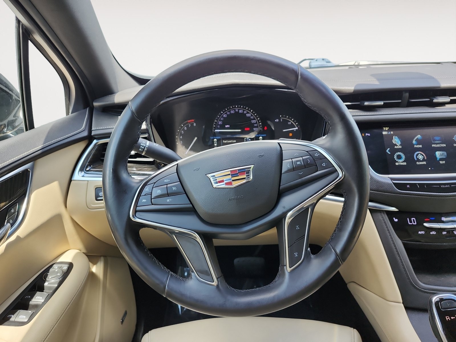 Used 2019 Cadillac XT5 AWD image 12