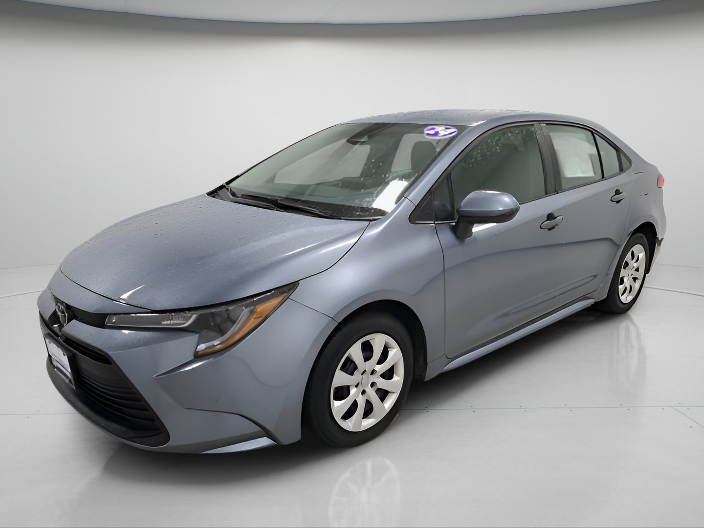 Used 2024 Toyota Corolla LE FWD image 3