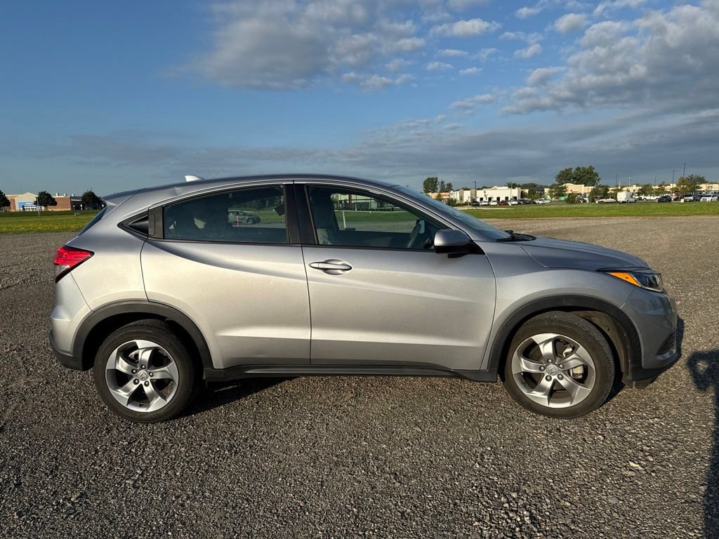 Used 2022 Honda HR-V LX image 11