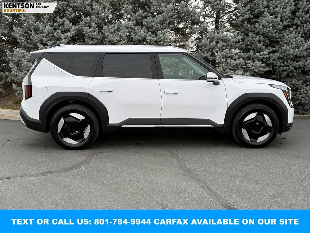 Used 2025 Kia EV9 Wind image 10