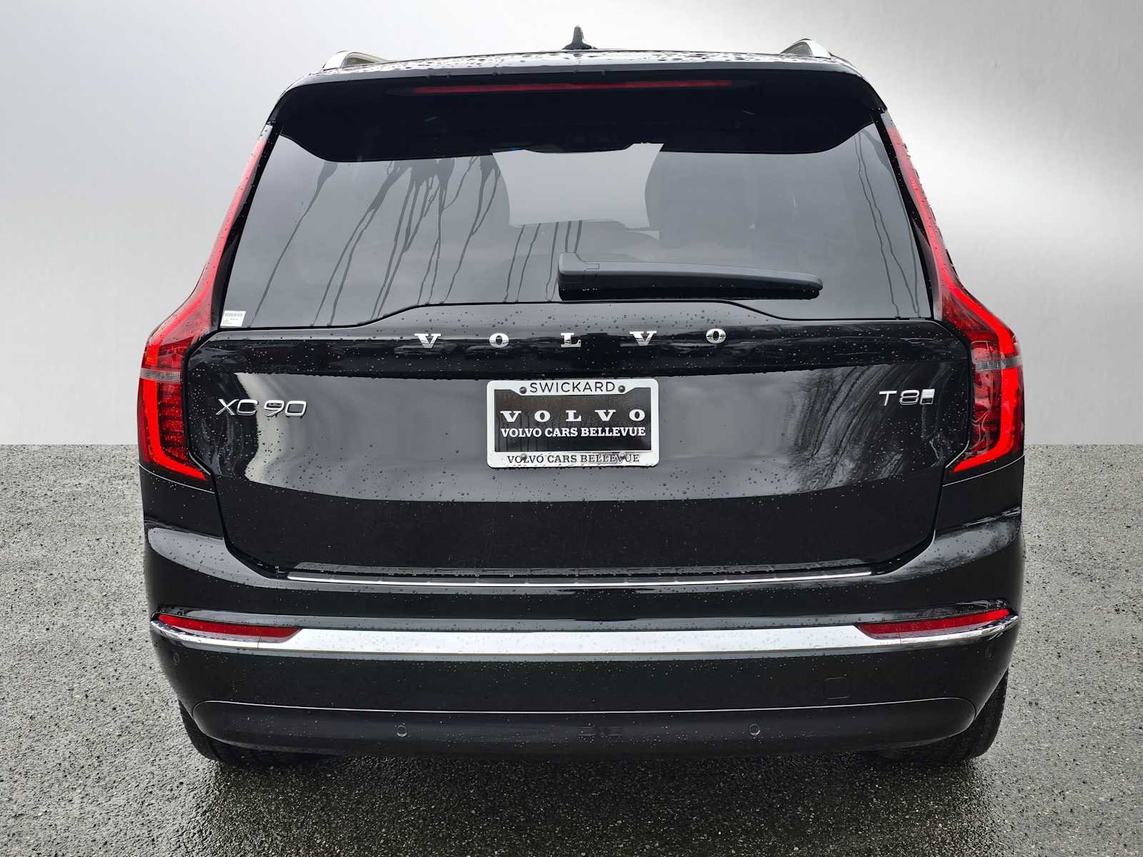 New 2026 Volvo XC90 T8 Plus w/ Protection Package Premier image 4