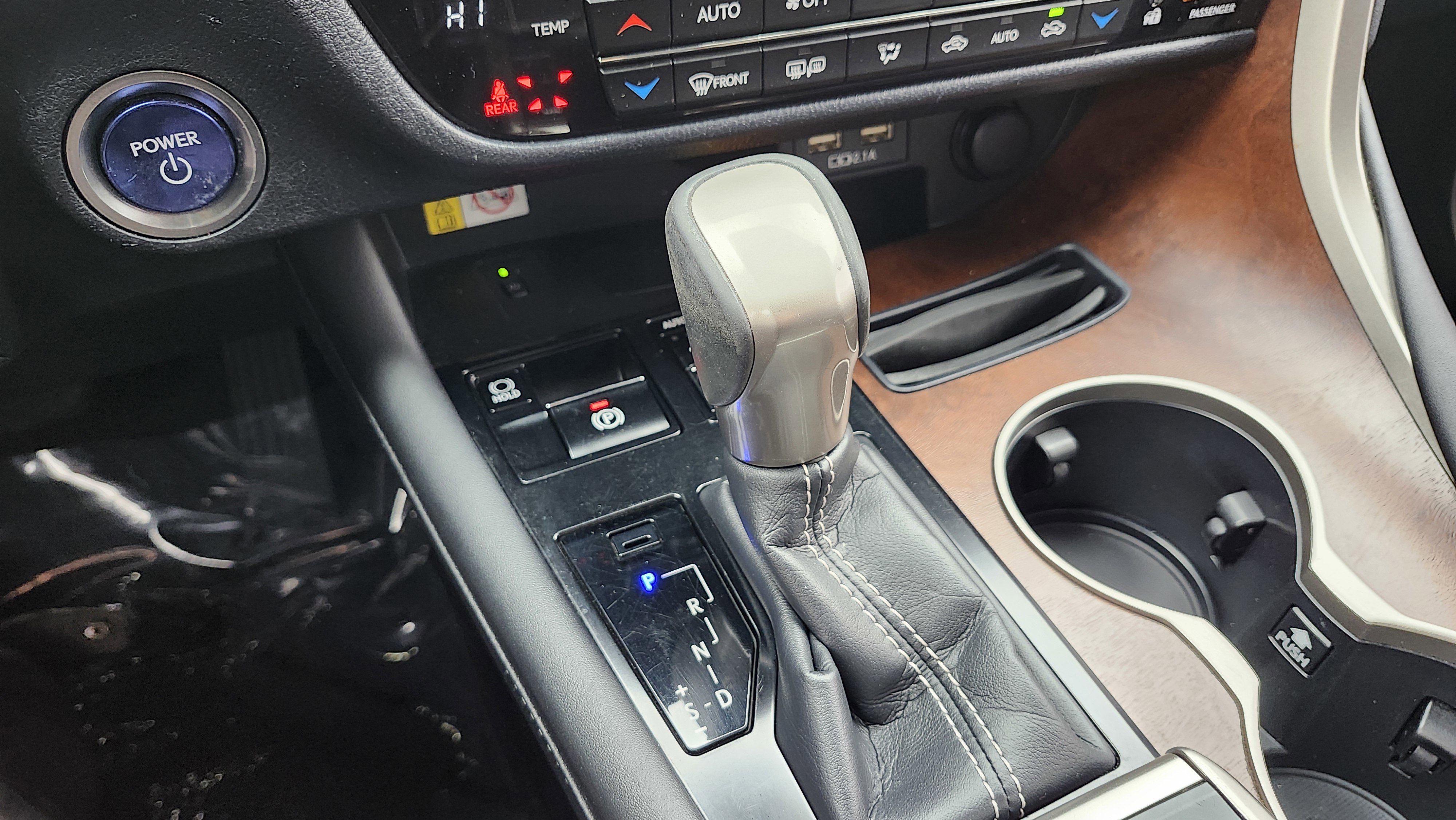 Used 2022 Lexus RX 450hL AWD w/ Premium Package image 40