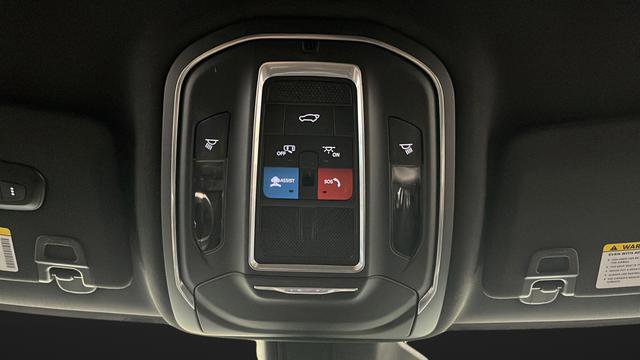 Used 2024 Jeep Grand Cherokee L Limited w/ Black Appearance Package image 27