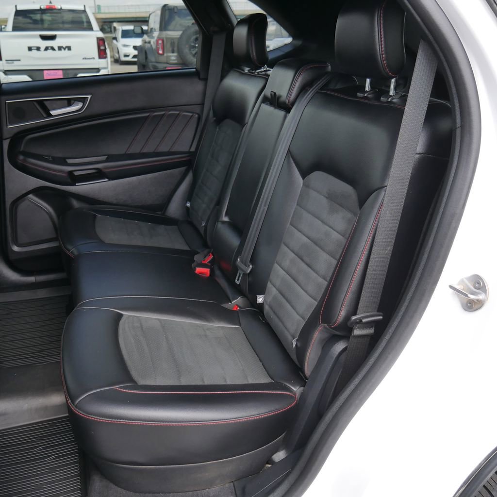 Used 2021 Ford Edge ST-Line w/ Class II Trailer Tow Package AWD/4WD image 21