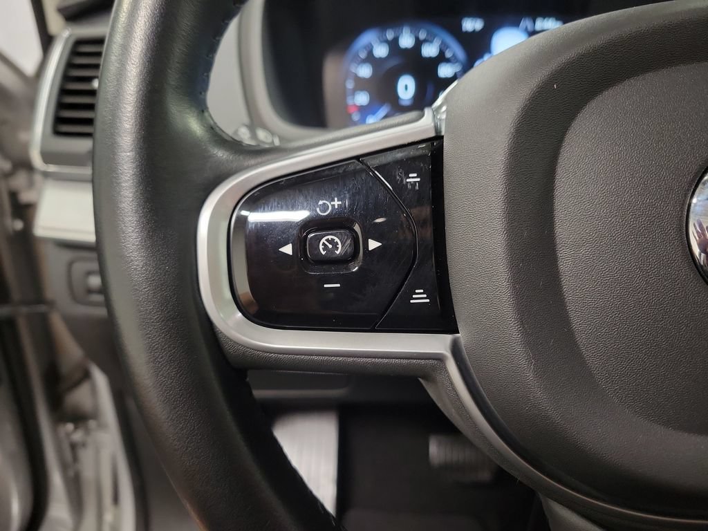 Used 2022 Volvo XC90 T5 Momentum AWD/4WD image 24