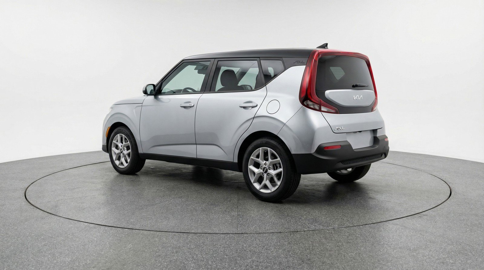 Used 2025 Kia Soul LX w/ LX Technology Package FWD image 6