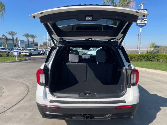New 2026 Ford Explorer ST-Line w/ ST-Line Street Pack RWD image 25