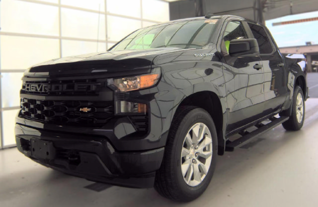 Used 2022 Chevrolet Silverado 1500 Custom
