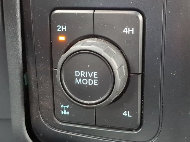 Used 2025 Ford F350 XLT w/ FX4 Off-Road Package AWD/4WD image 25