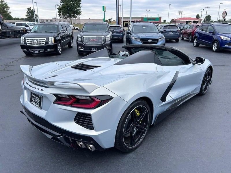 Used 2021 Chevrolet Corvette Stingray Premium Conv w/ Z51 Performance Package image 13