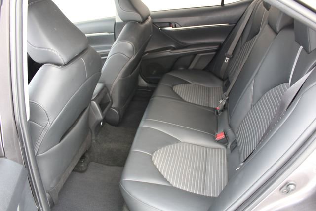 Used 2023 Toyota Camry SE image 8