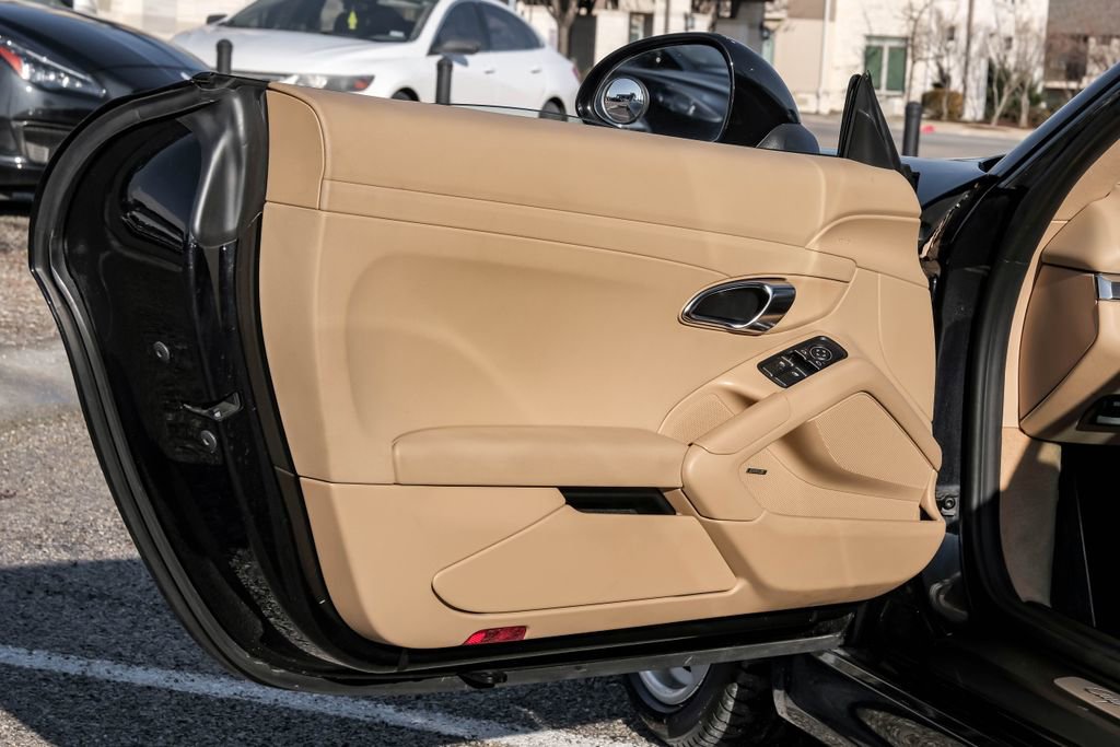 Used 2015 Porsche Cayman image 31