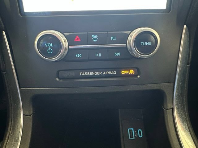 Used 2022 Ford Edge Titanium AWD/4WD image 19
