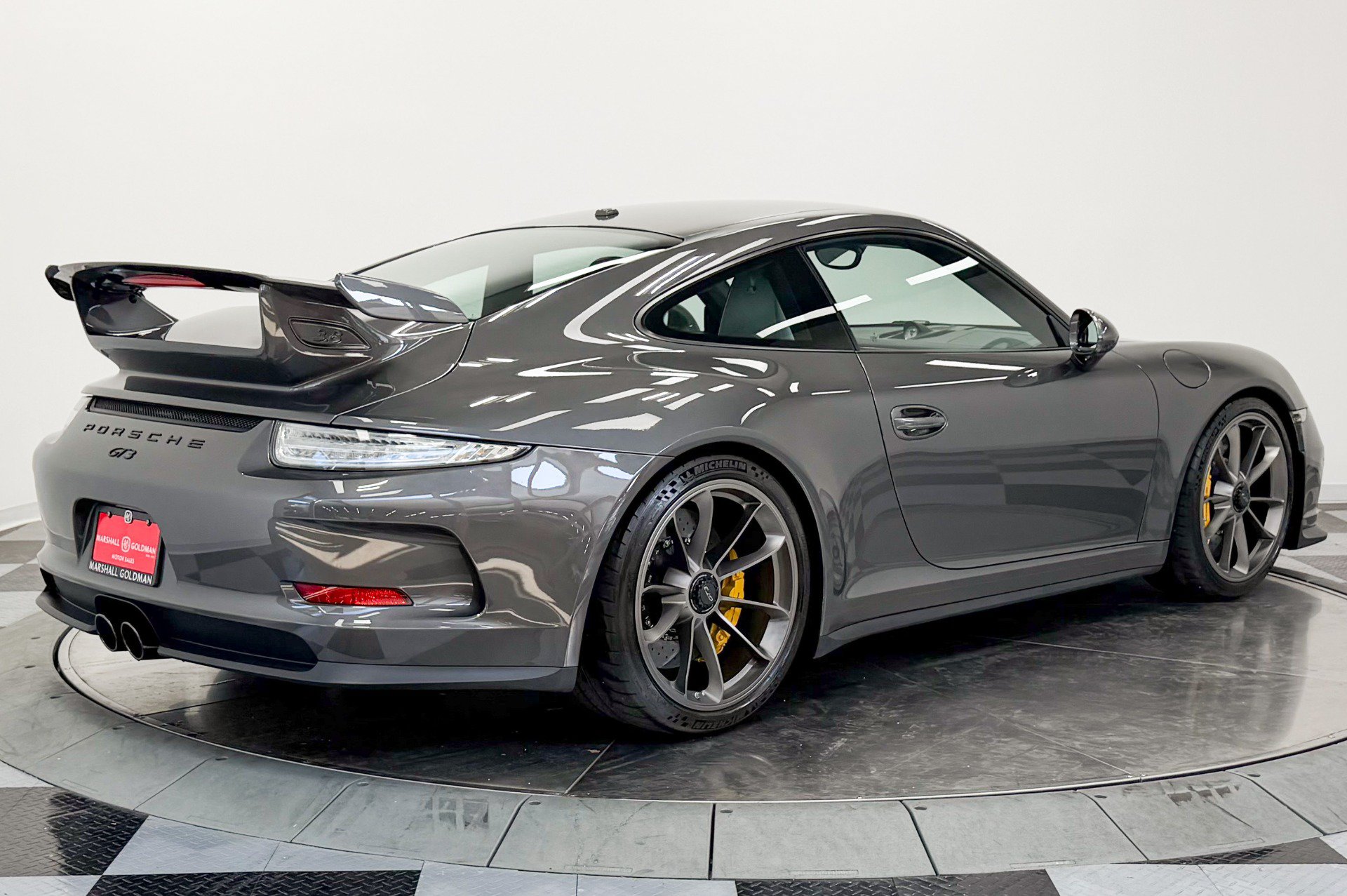 Used 2015 Porsche 911 GT3 RWD image 9