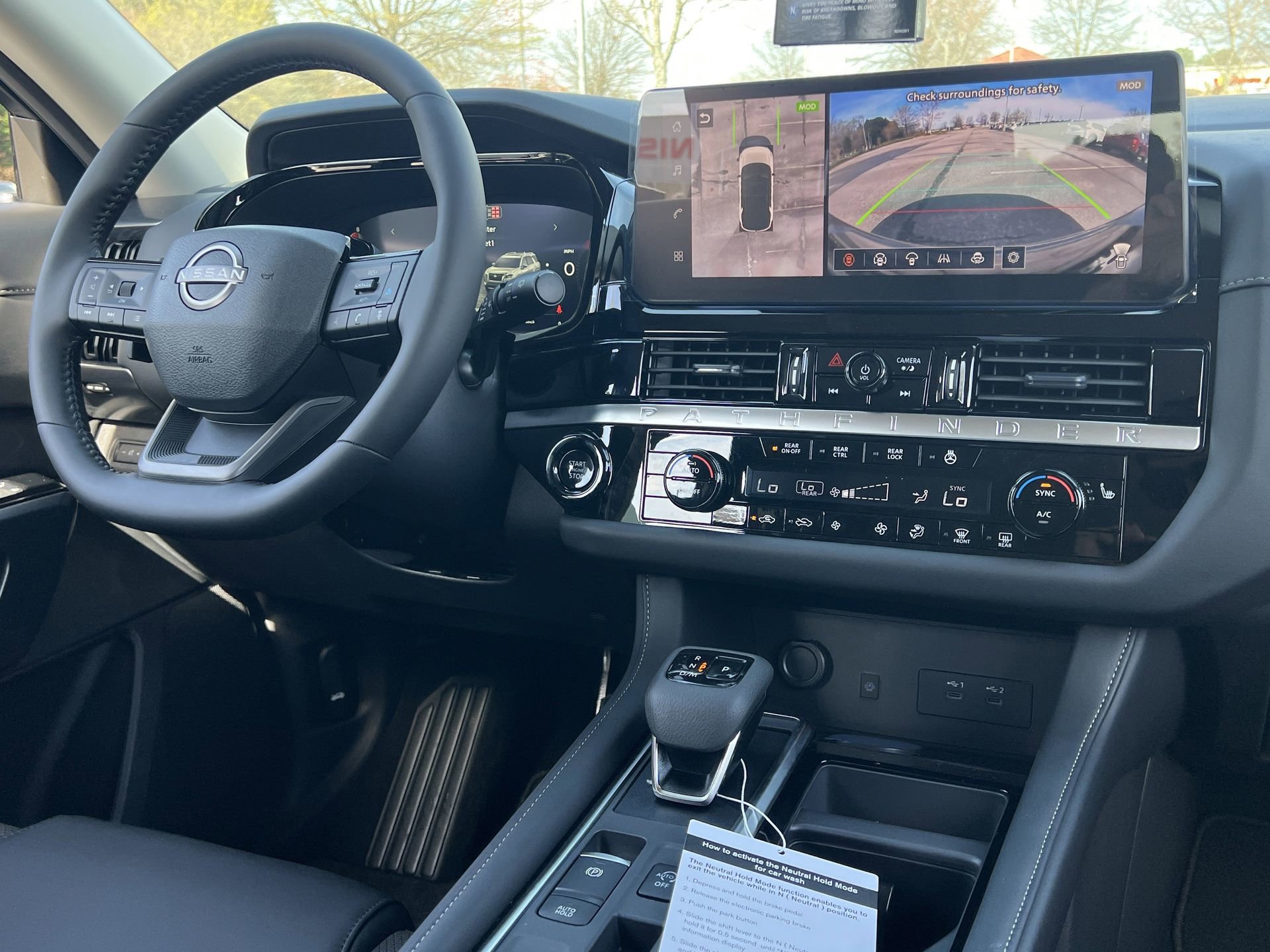 New 2026 Nissan Pathfinder SL image 3