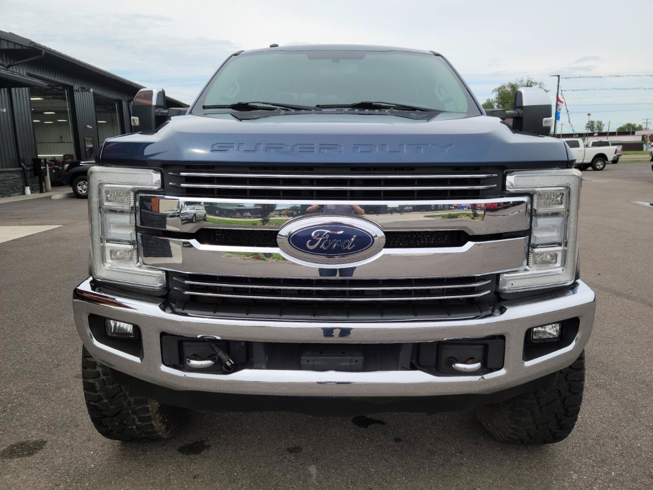 Used 2017 Ford F250 Lariat w/ Chrome Package AWD/4WD image 2