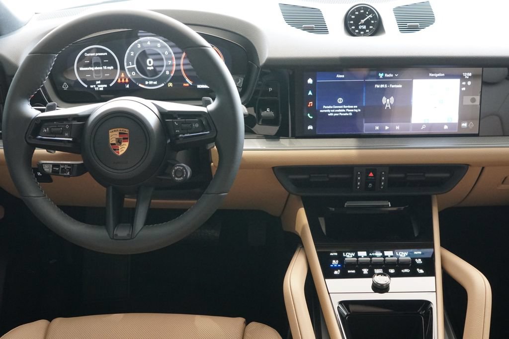 New 2026 Porsche Cayenne Coupe AWD/4WD image 28