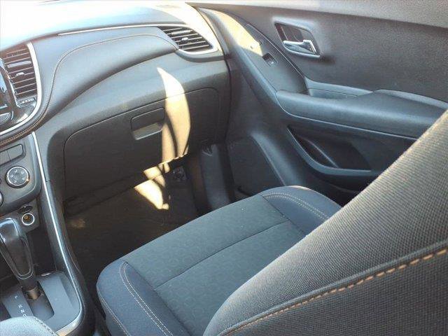 Used 2018 Chevrolet Trax LS FWD image 15