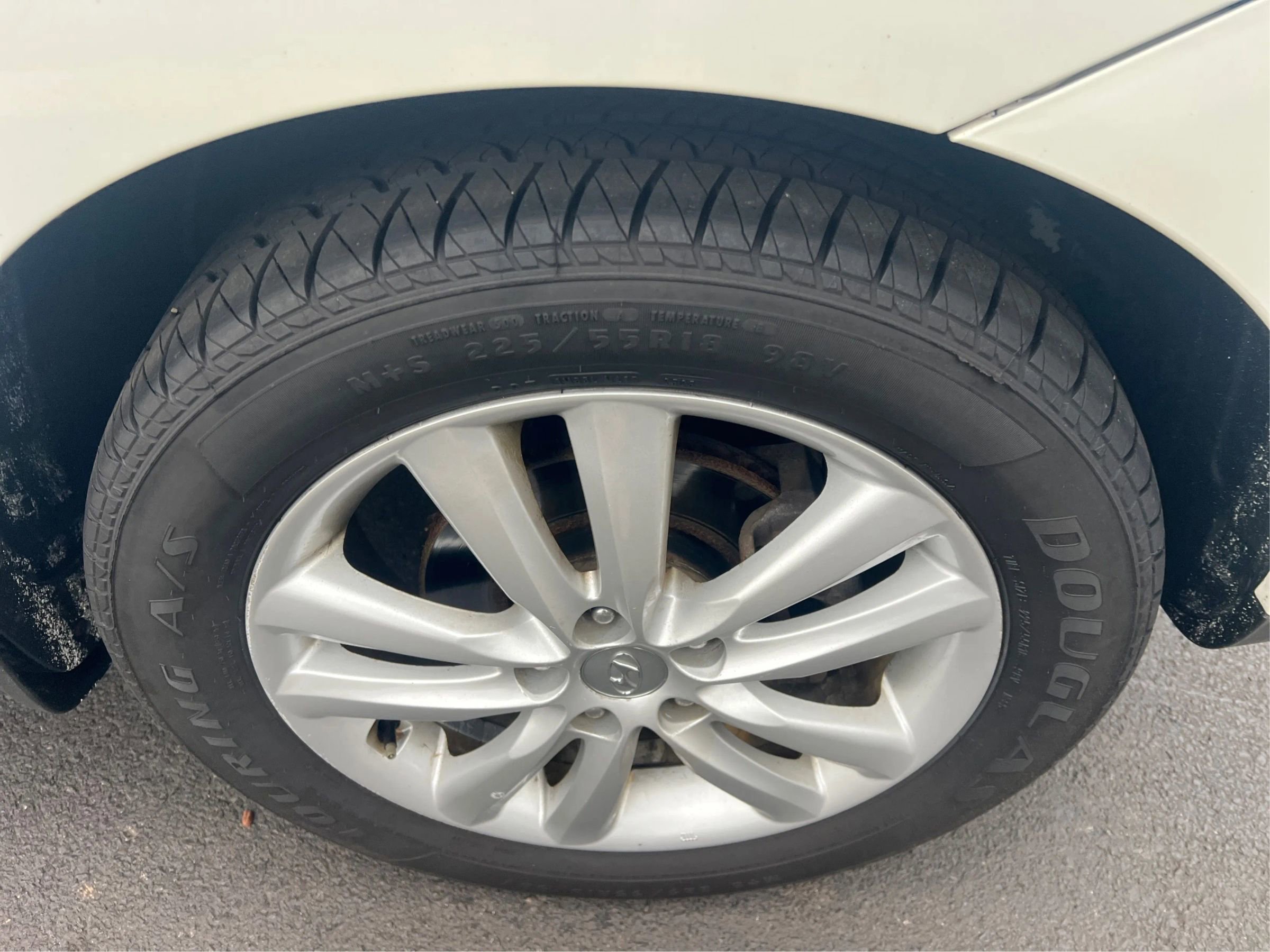 Used 2010 Hyundai Tucson Limited image 24