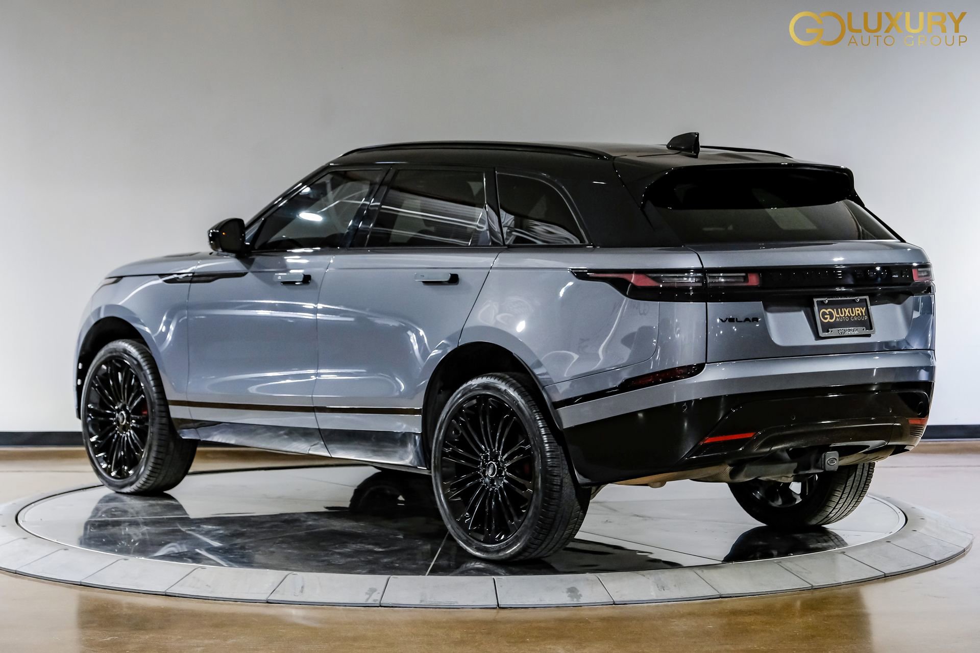 Used 2024 Land Rover Range Rover Velar Dynamic SE image 12