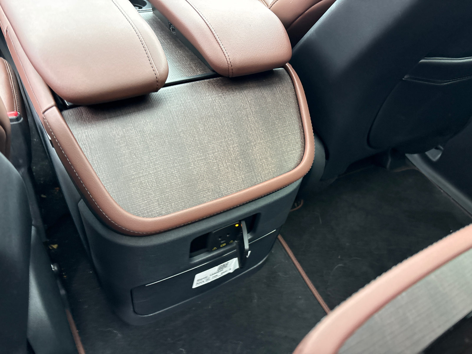 New 2026 Lincoln Navigator L Reserve AWD/4WD image 31