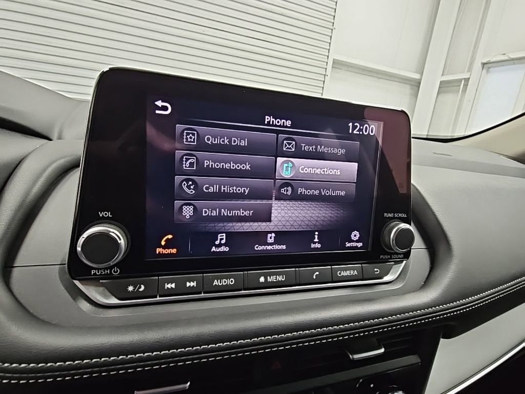 Used 2024 Nissan Rogue SV image 15