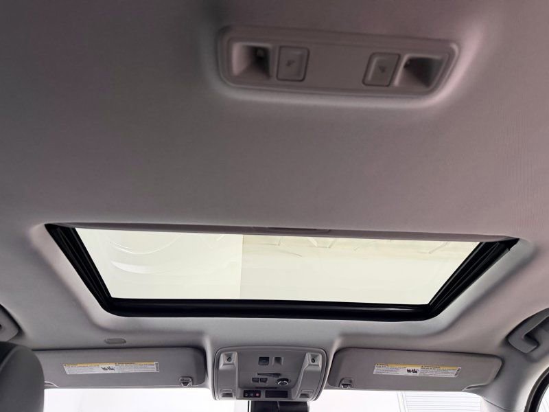 Used 2020 Cadillac Escalade Luxury RWD image 24