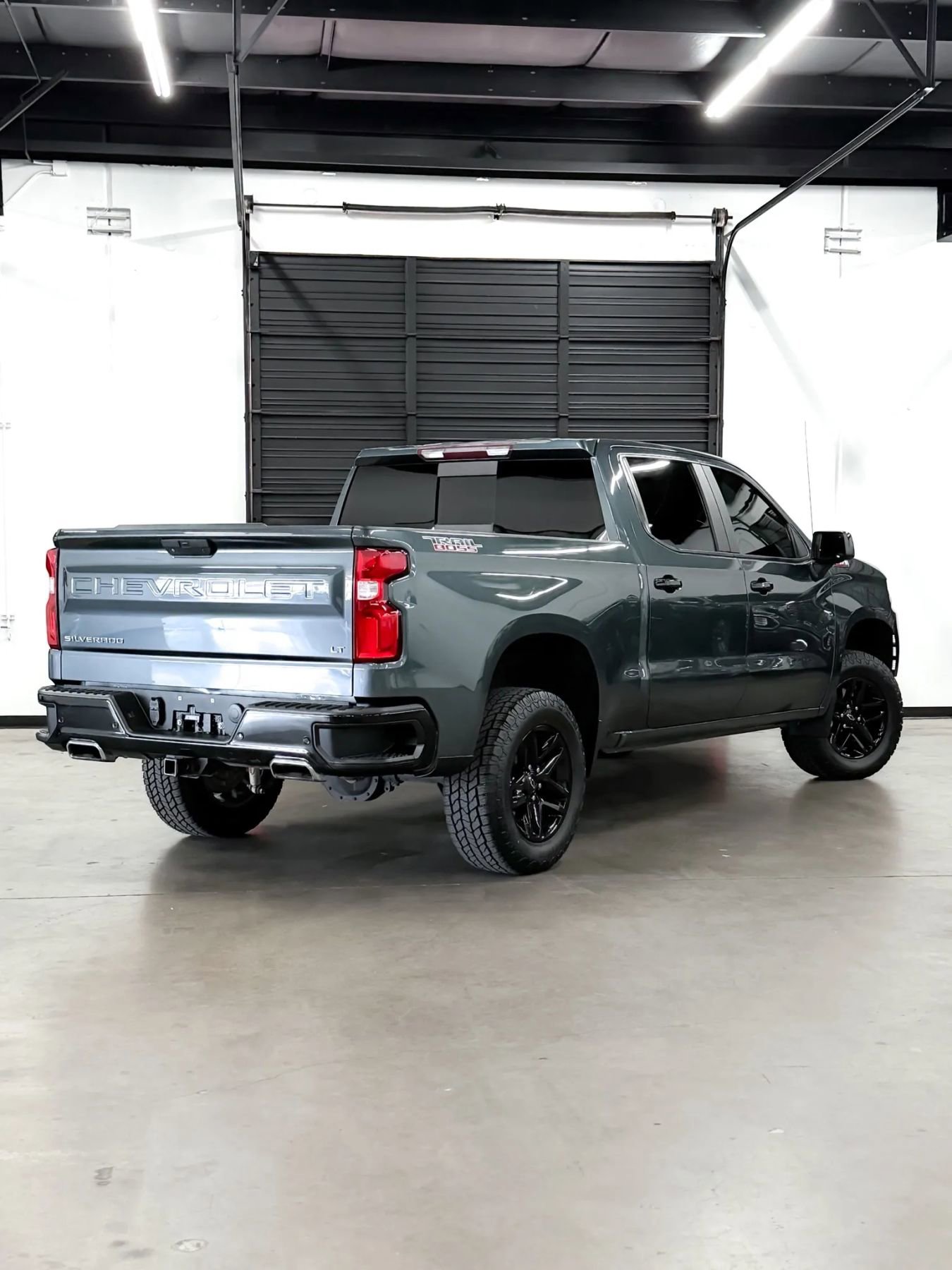 Used 2021 Chevrolet Silverado 1500 LT Trail Boss w/ Convenience Package II AWD/4WD image 8