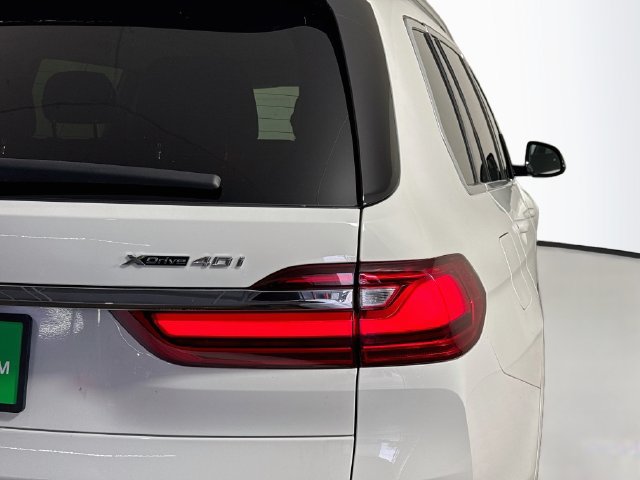 Used 2021 BMW X7 xDrive40i w/ Premium Package AWD/4WD image 33