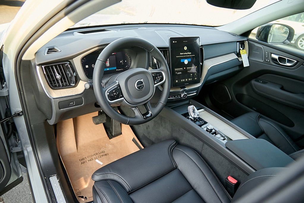 New 2026 Volvo XC60 B5 Ultra w/ Climate Package image 14