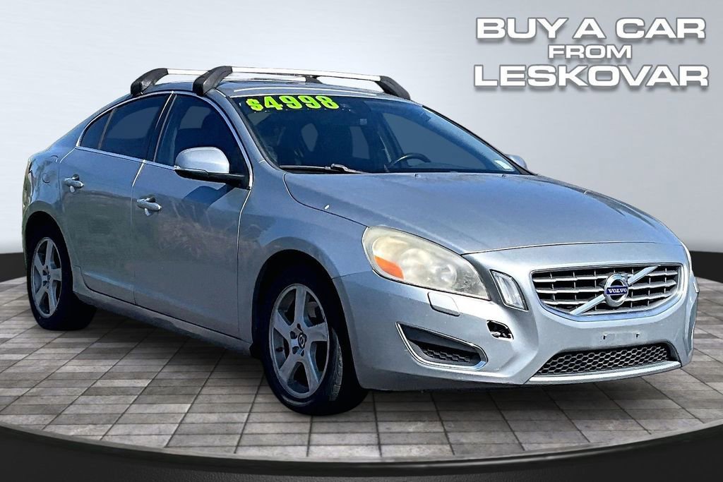 Used 2013 Volvo S60 T5 image 1