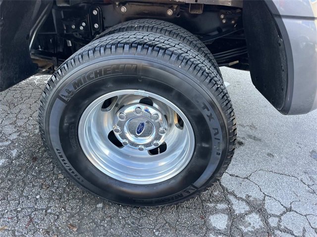 Used 2025 Ford F350 Lariat w/ Lariat Ultimate Package image 11