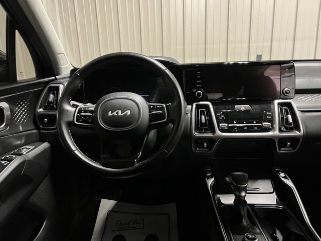 Used 2022 Kia Sorento S image 34