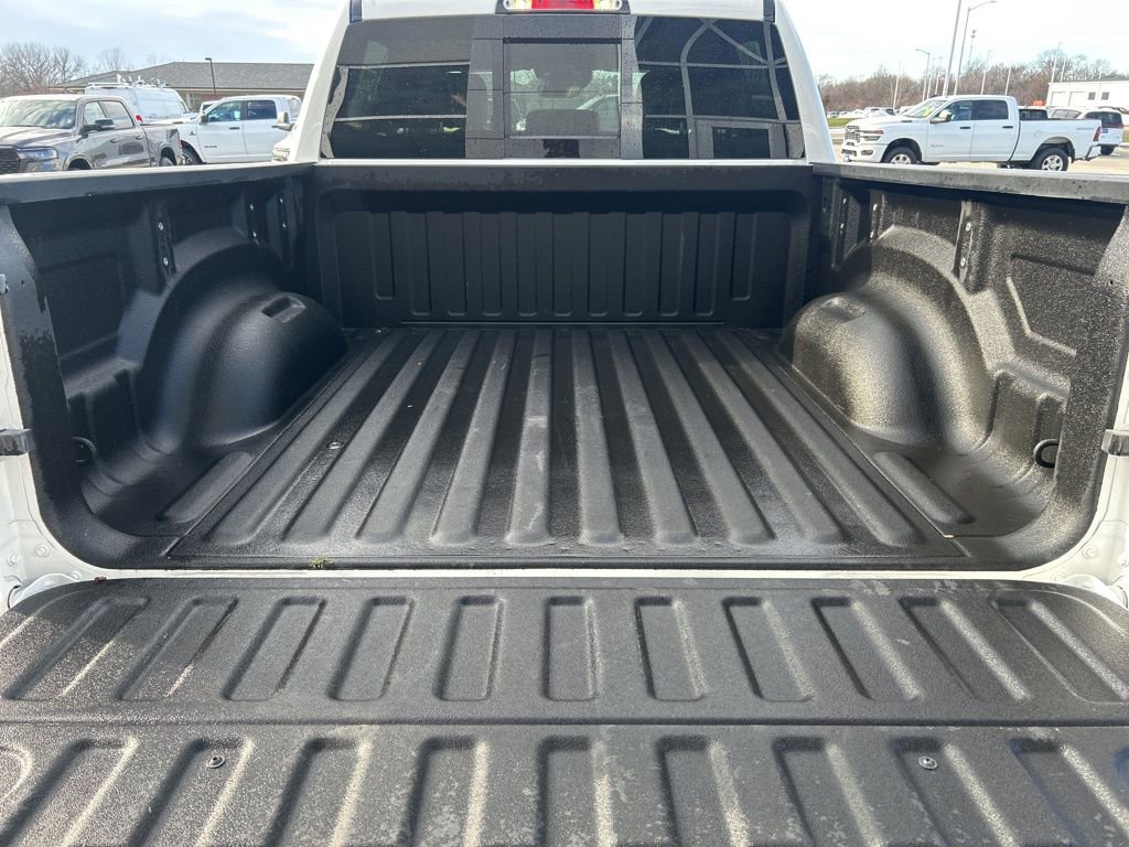 Used 2024 RAM 1500 Laramie image 12