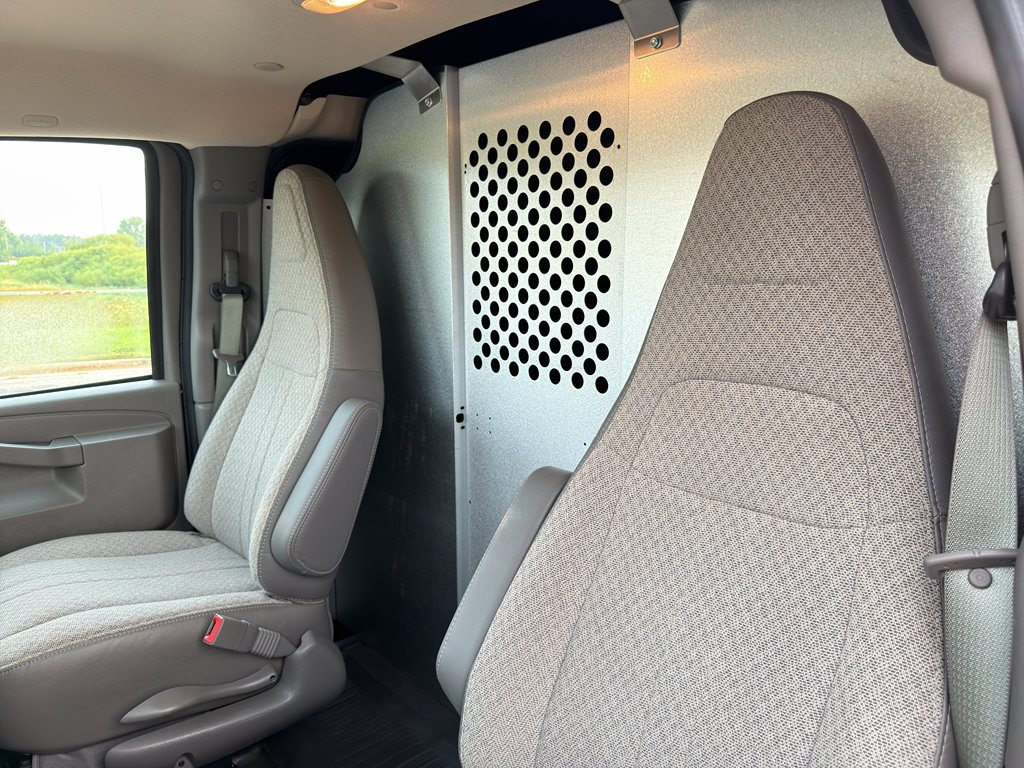 Used 2023 GMC Savana 3500 Extended w/ Driver Convenience Package RWD image 15